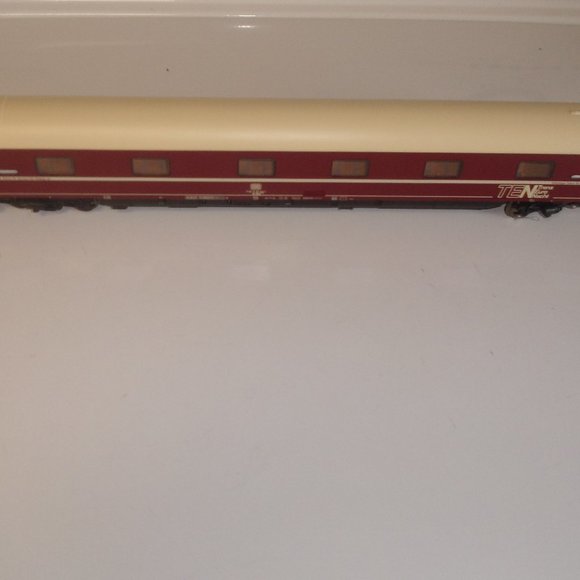 Roco HO train car sleeping coach Austria - Picture 1 of 2